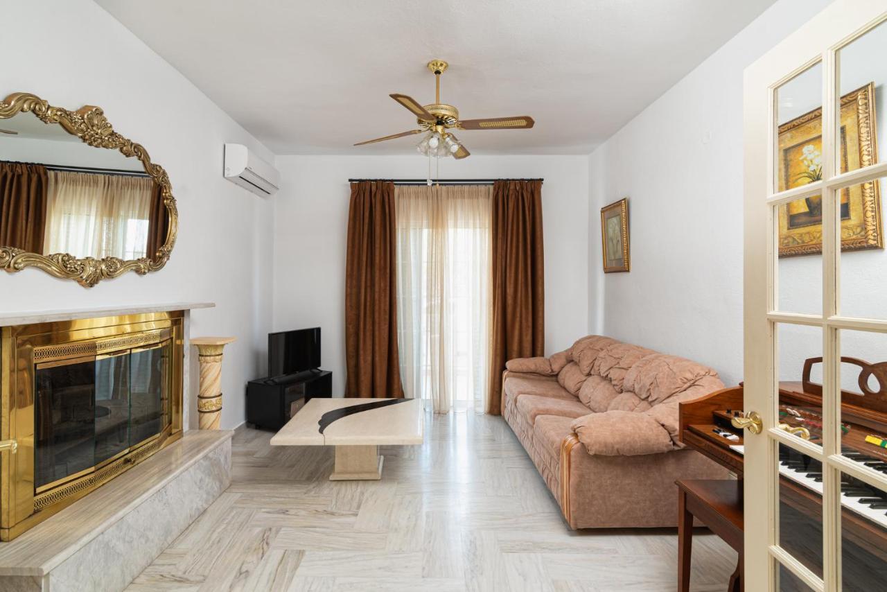 يميناريا Villa Gonates المظهر الخارجي الصورة