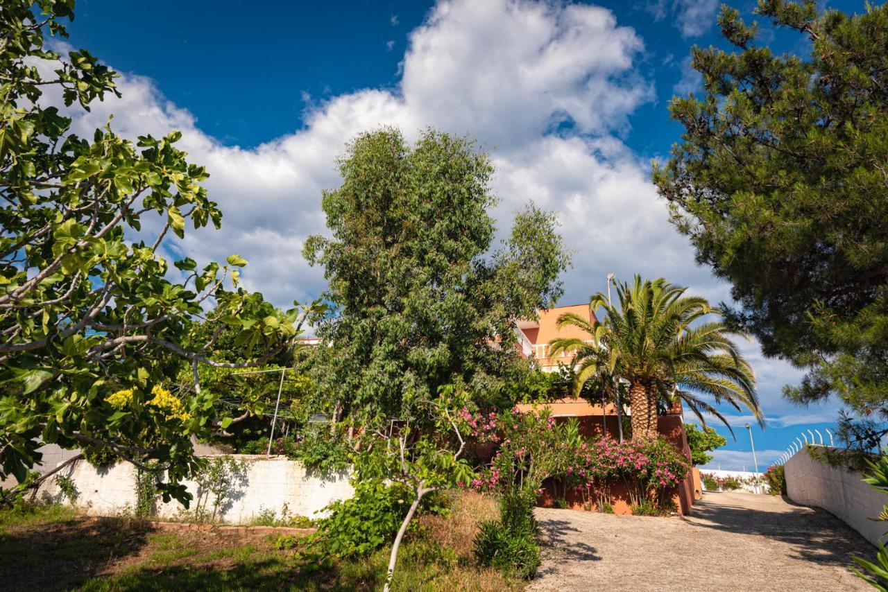 يميناريا Villa Gonates المظهر الخارجي الصورة