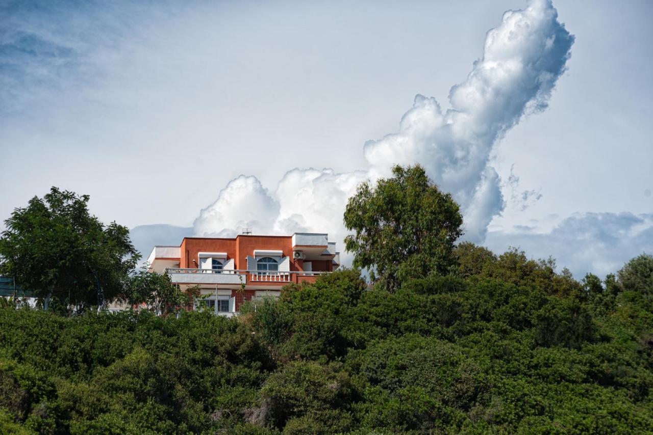 يميناريا Villa Gonates المظهر الخارجي الصورة